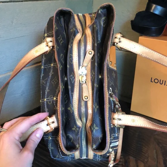 LV Limited Edition Riveting Monogram Bag - Picture 10 of 17